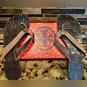 Tory Burch Women’s Thora Sandals - size 9